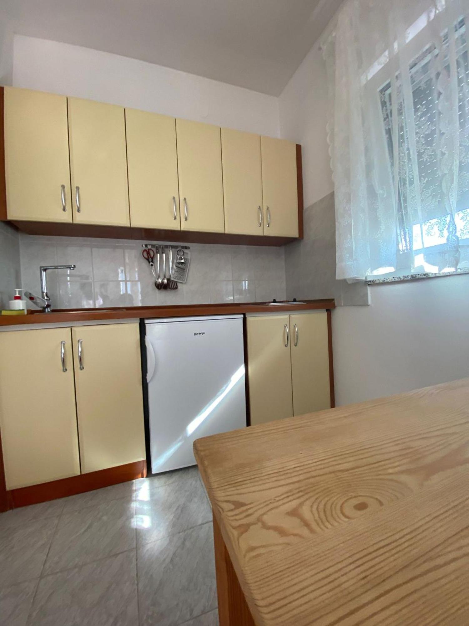 Apartments Olea 라브 외부 사진